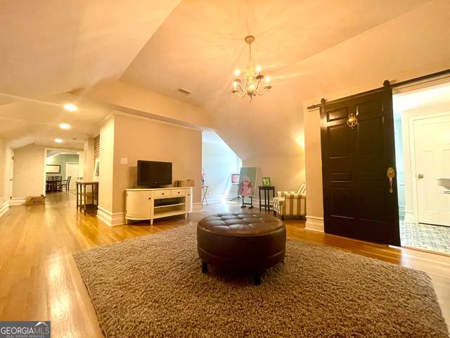 377 Old Club Road S, Macon, GA 31210