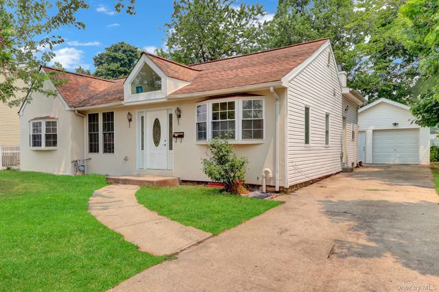 1431 Brooklyn Boulevard, Bay Shore, NY 11706