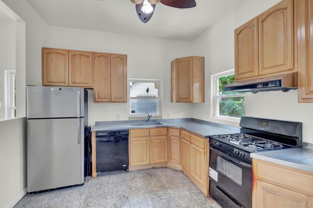 1431 Brooklyn Boulevard, Bay Shore, NY 11706