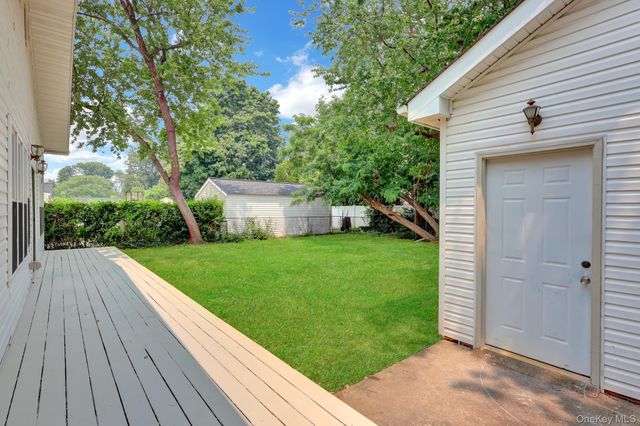 1431 Brooklyn Boulevard, Bay Shore, NY 11706