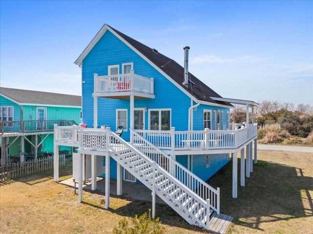 154 Sand Dollar St., Holden Beach, NC 28462