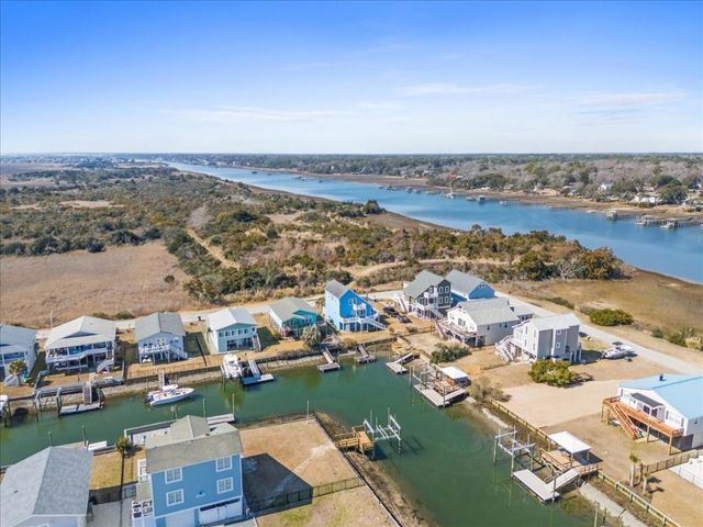 154 Sand Dollar St., Holden Beach, NC 28462