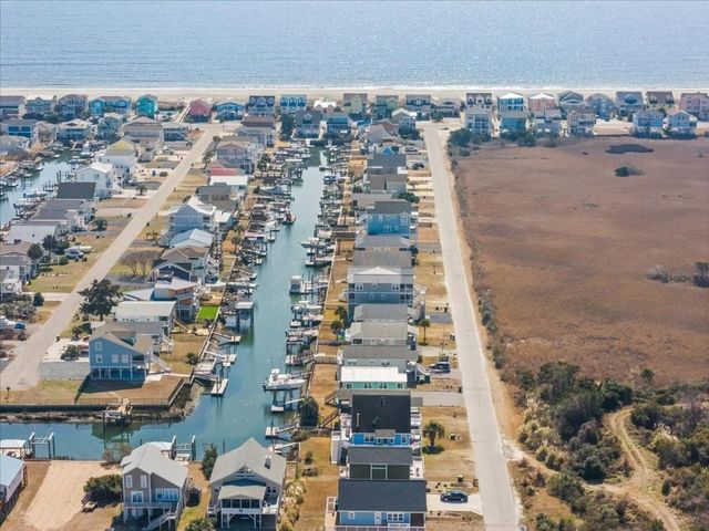 154 Sand Dollar St., Holden Beach, NC 28462