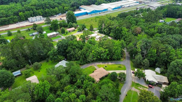 3918 Plains Avenue, Fort Payne, AL 35967