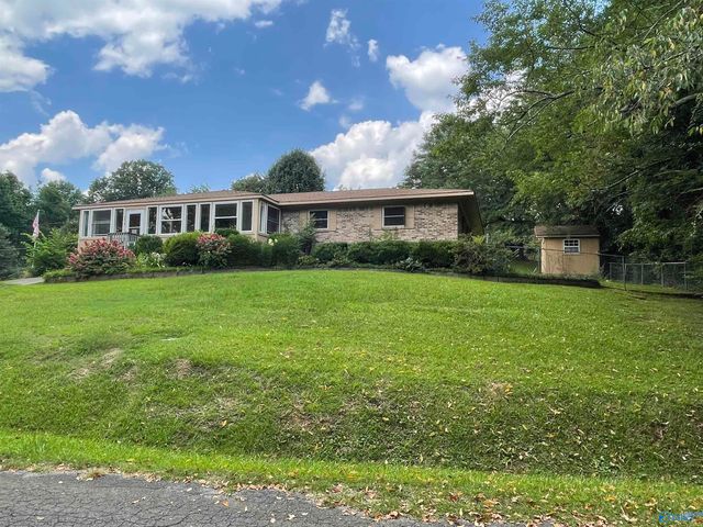 3918 Plains Avenue, Fort Payne, AL 35967