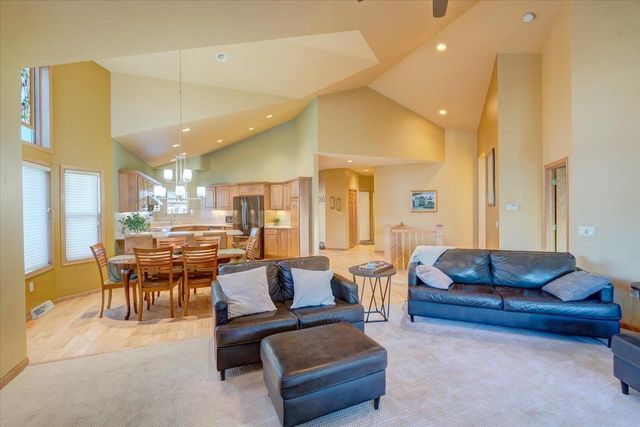 1030 Rooster Run, Middleton, WI 53562