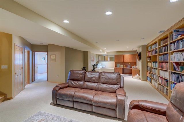 1030 Rooster Run, Middleton, WI 53562