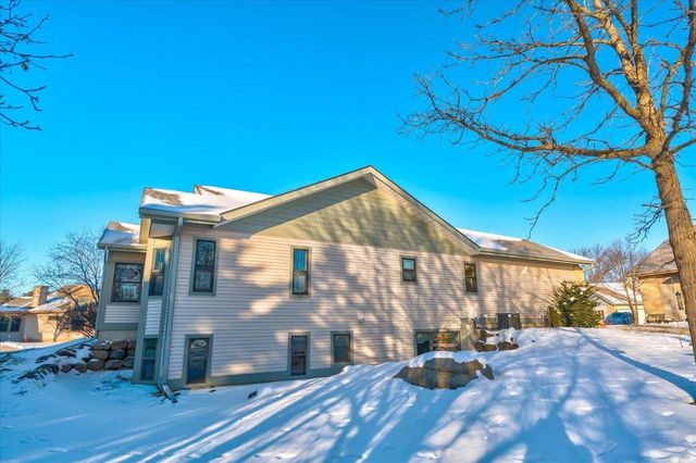 1030 Rooster Run, Middleton, WI 53562