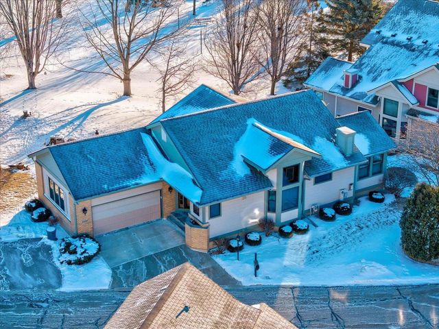 1030 Rooster Run, Middleton, WI 53562