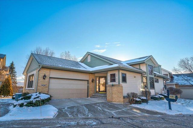 1030 Rooster Run, Middleton, WI 53562