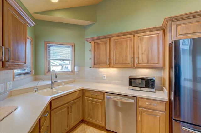 1030 Rooster Run, Middleton, WI 53562