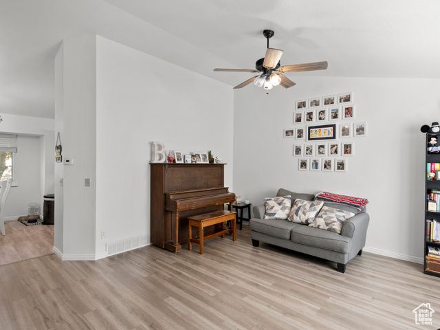 3978 W MARLIS CIR, Taylorsville, UT 84118