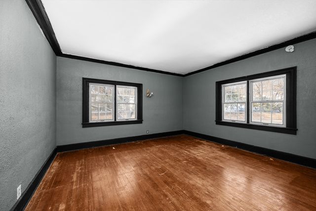 1012 5th Avenue S, Clinton, IA 52732