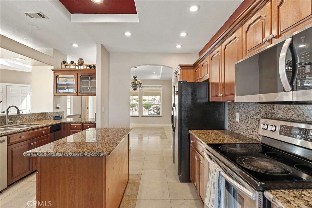Image 14 of property listing at 18211 Morgan Court, Tehachapi, CA 93561