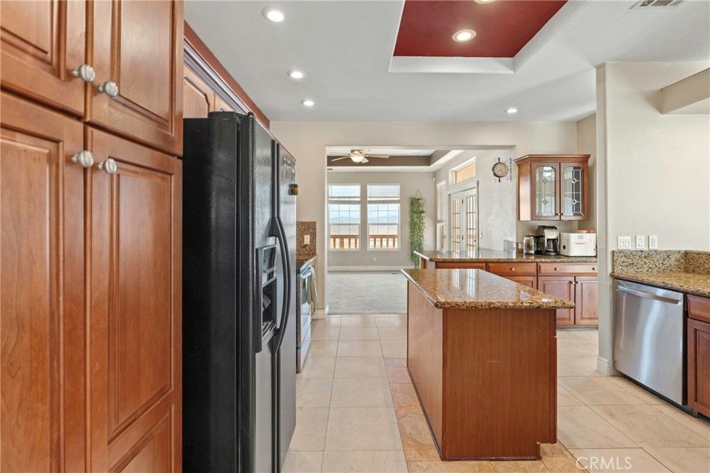 Image 15 of property listing at 18211 Morgan Court, Tehachapi, CA 93561