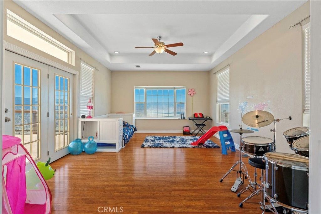 Image 28 of property listing at 18211 Morgan Court, Tehachapi, CA 93561