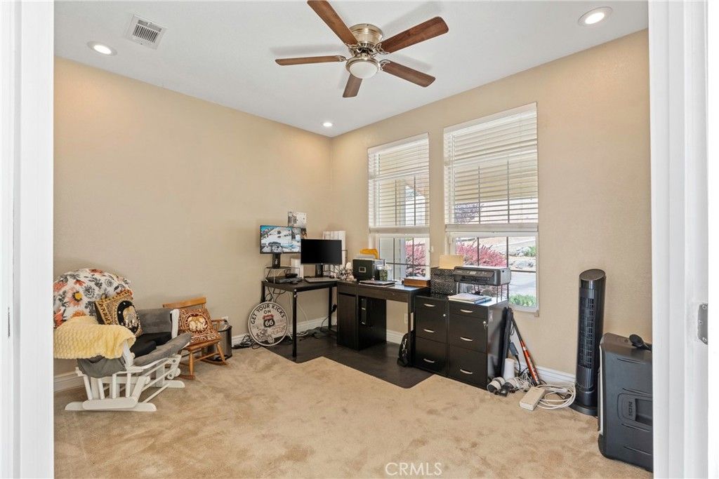 Image 31 of property listing at 18211 Morgan Court, Tehachapi, CA 93561