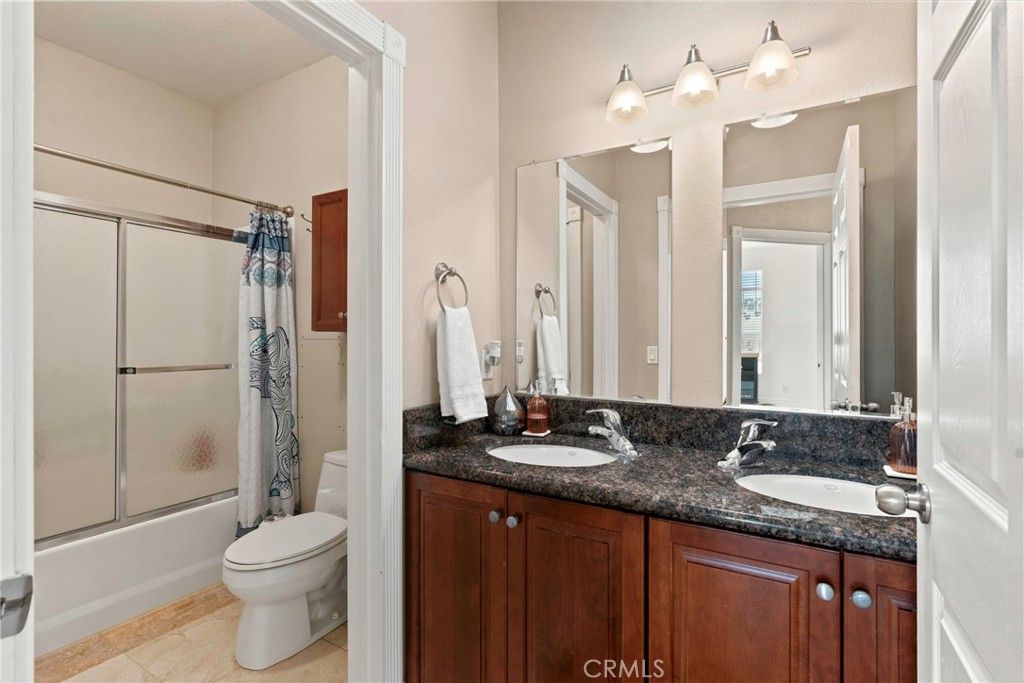 Image 35 of property listing at 18211 Morgan Court, Tehachapi, CA 93561