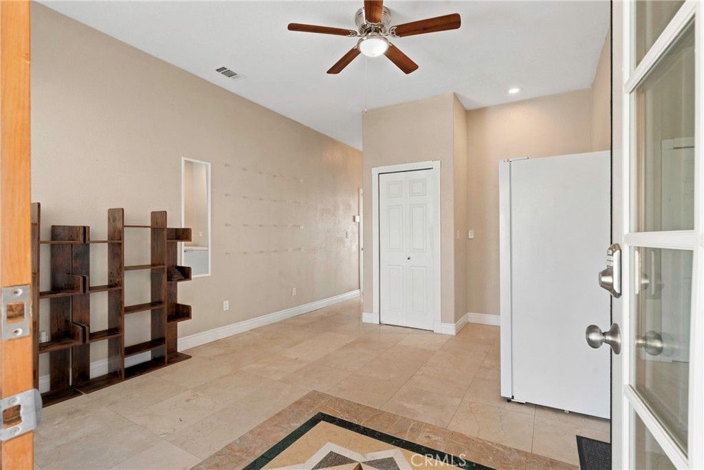 Image 43 of property listing at 18211 Morgan Court, Tehachapi, CA 93561