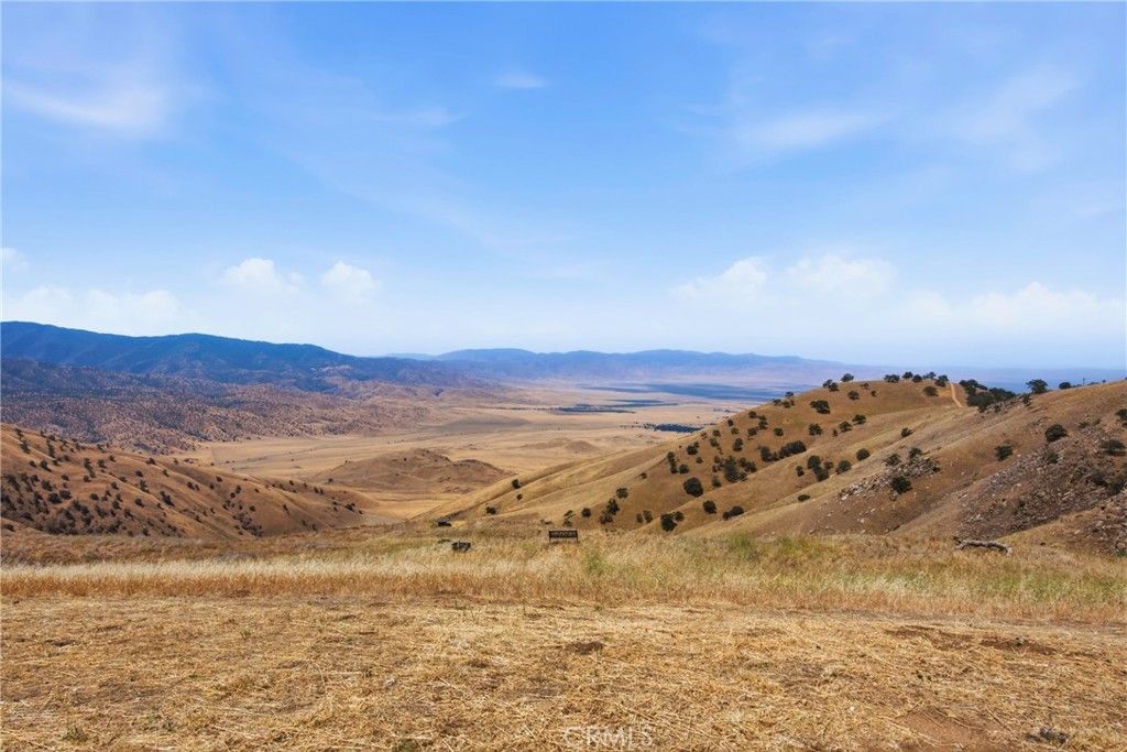 Image 58 of property listing at 18211 Morgan Court, Tehachapi, CA 93561