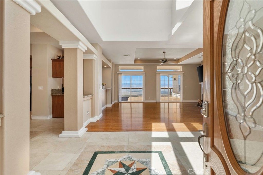 Image 6 of property listing at 18211 Morgan Court, Tehachapi, CA 93561