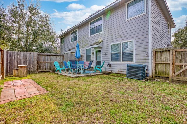 280 Brandy Ridge Lane, Dickinson, TX 77539