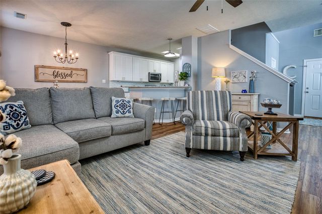 280 Brandy Ridge Lane, Dickinson, TX 77539