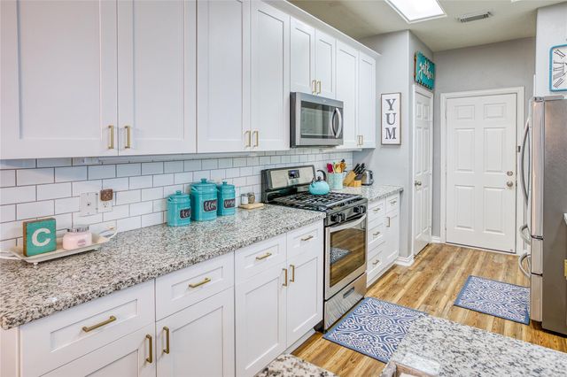280 Brandy Ridge Lane, Dickinson, TX 77539