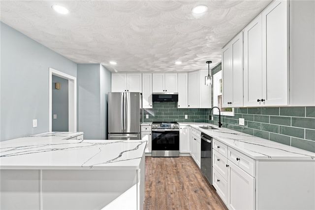154 Spring Valley Drive, East Greenwich, RI 02818