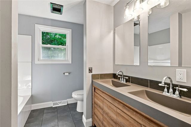 154 Spring Valley Drive, East Greenwich, RI 02818