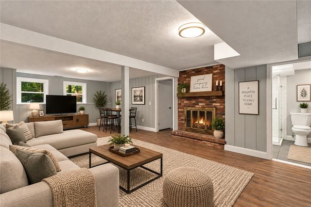 154 Spring Valley Drive, East Greenwich, RI 02818