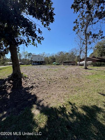 1303 Waveland Avenue, Waveland, MS 39576