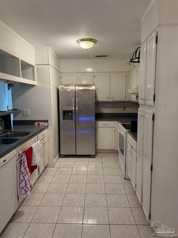 2626 Tinosa Cir, Pensacola, FL 32526