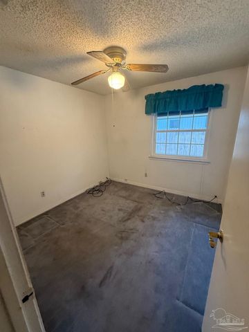 2626 Tinosa Cir, Pensacola, FL 32526