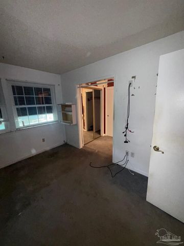 2626 Tinosa Cir, Pensacola, FL 32526