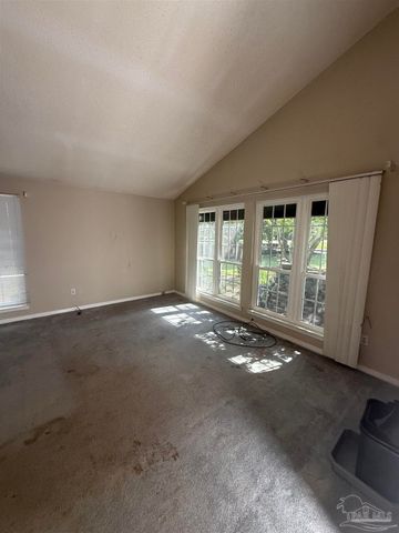 2626 Tinosa Cir, Pensacola, FL 32526