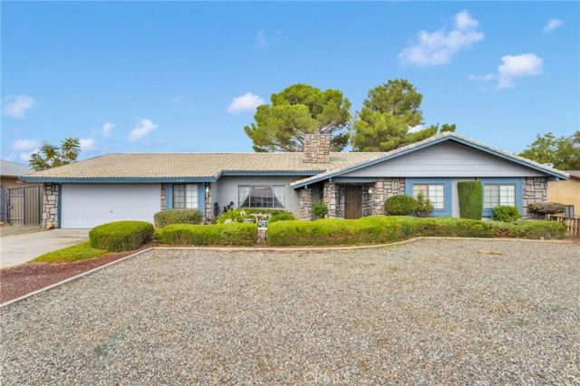 7762 Madera Ave, Hesperia, CA 92345