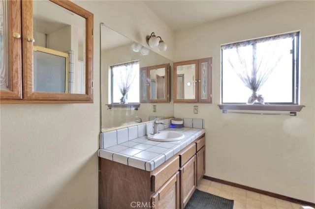 7762 Madera Ave, Hesperia, CA 92345