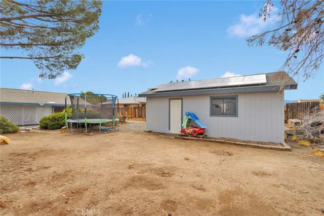 7762 Madera Ave, Hesperia, CA 92345