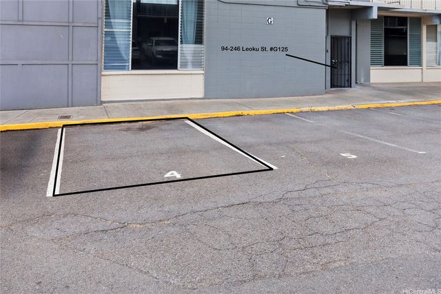 94-246 Leoku Street G125, Waipahu, HI 96797