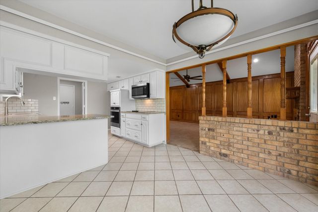 7155 Stephenson Levy Road, Burleson, TX 76028