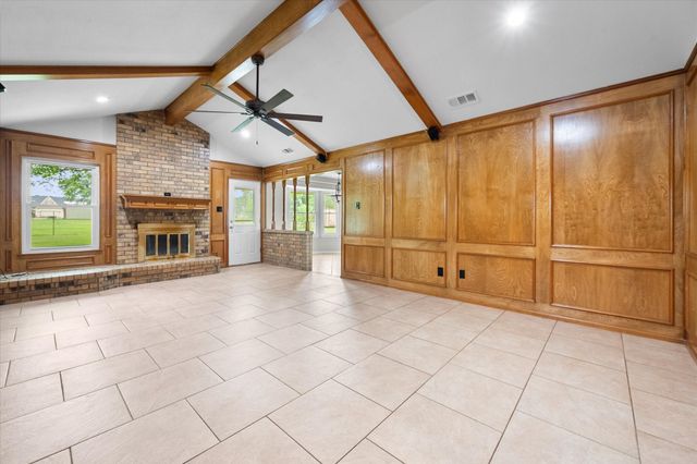 7155 Stephenson Levy Road, Burleson, TX 76028