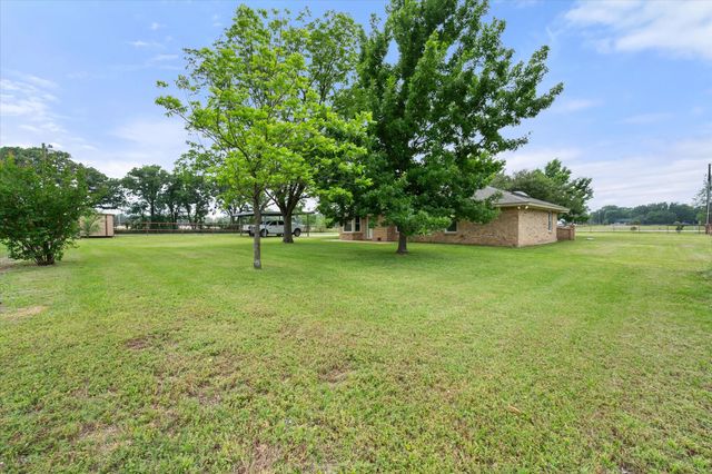 7155 Stephenson Levy Road, Burleson, TX 76028
