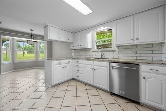 7155 Stephenson Levy Road, Burleson, TX 76028