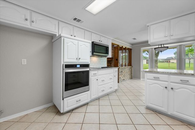 7155 Stephenson Levy Road, Burleson, TX 76028