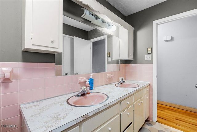 535 Birch Street, Church Hill, TN 37642
