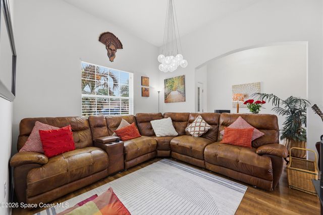 1121 Morgan Circle NE, Palm Bay, FL 32905