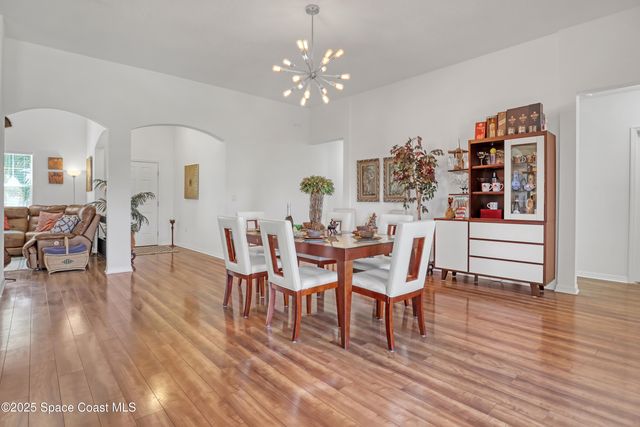 1121 Morgan Circle NE, Palm Bay, FL 32905