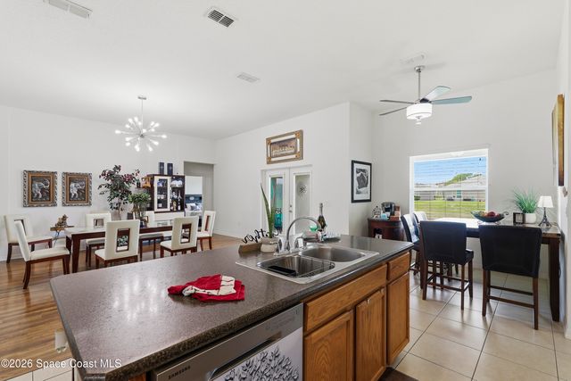 1121 Morgan Circle NE, Palm Bay, FL 32905