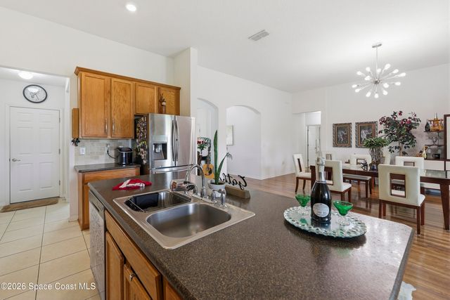 1121 Morgan Circle NE, Palm Bay, FL 32905